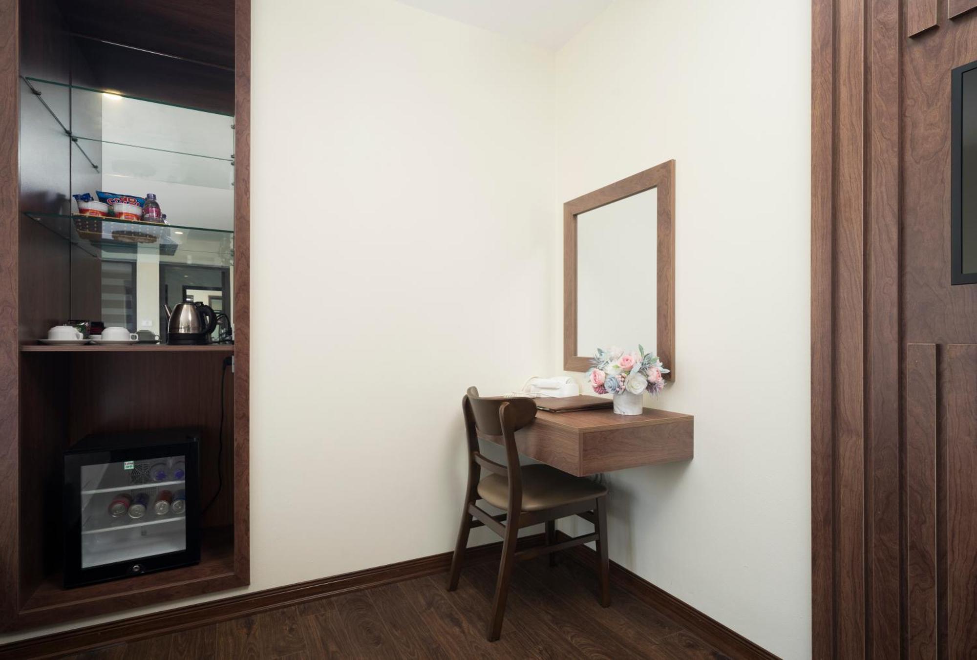 Boston Halong Hotel ฮาลอง ภายนอก รูปภาพ